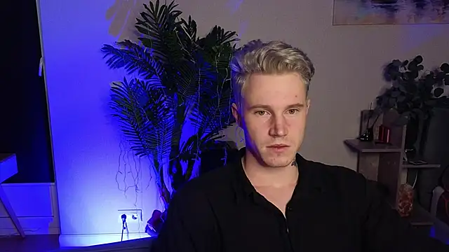 Kyle wooo online show from January 4, 7:45 am