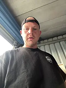 Mcpussypounder211 online show from July 7, 9:07 pm