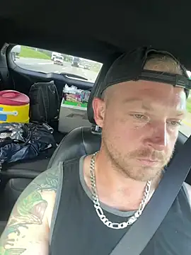 Mcpussypounder211 online show from July 16, 9:44 pm