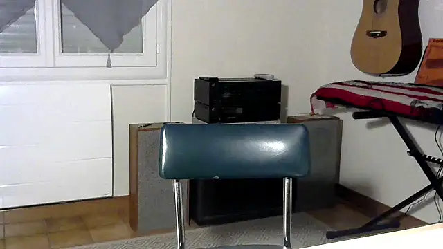 pikachu161616 online show from December 8, 10:19 am