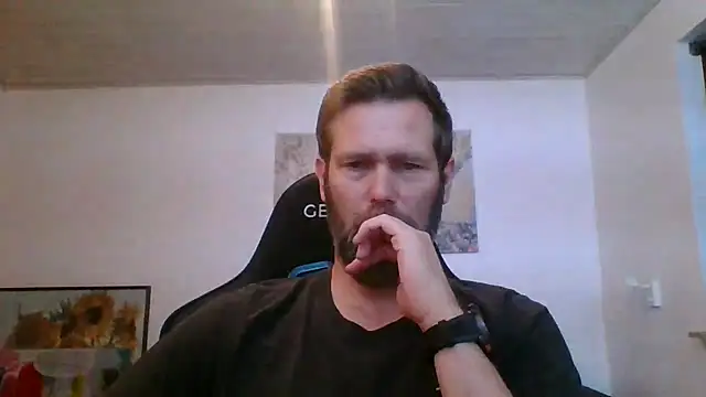 Gotta1 online show from November 4, 4:30 pm