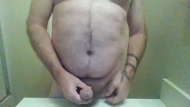 Snapshot of WatchinU82 chatting on September 15, 4:14 am WatchinU82 online show from September 15, 4:14 am