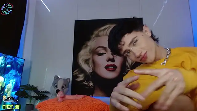 maxiy 001 online show from November 14, 5:21 am