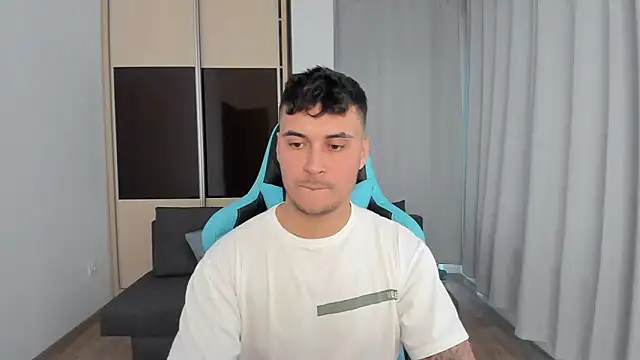 MatMalonne online show from November 22, 1:54 pm