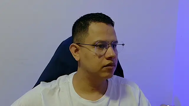 LiamVidal online show from April 6, 12:50 pm