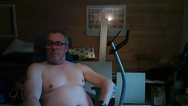 Snapshot of lelohop chatting on March 17, 7:02 am lelohop online show from March 17, 7:02 am