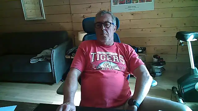 Snapshot of lelohop chatting on October 16, 11:51 am lelohop online show from October 16, 11:51 am