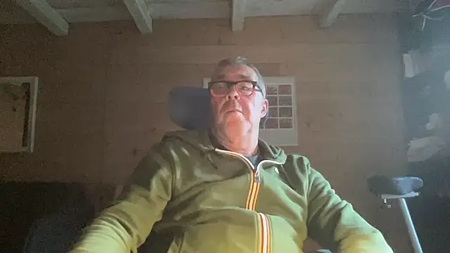 Snapshot of lelohop chatting on October 29, 7:33 am lelohop online show from October 29, 7:33 am