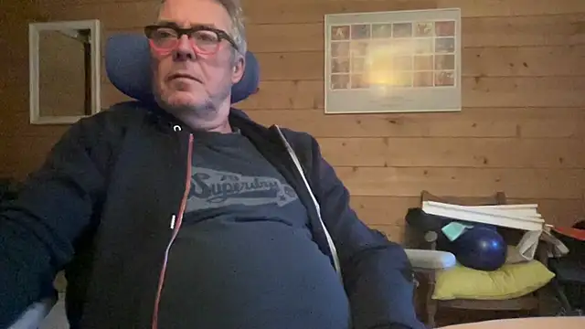 Snapshot of lelohop chatting on February 5, 7:18 am lelohop online show from February 5, 7:18 am