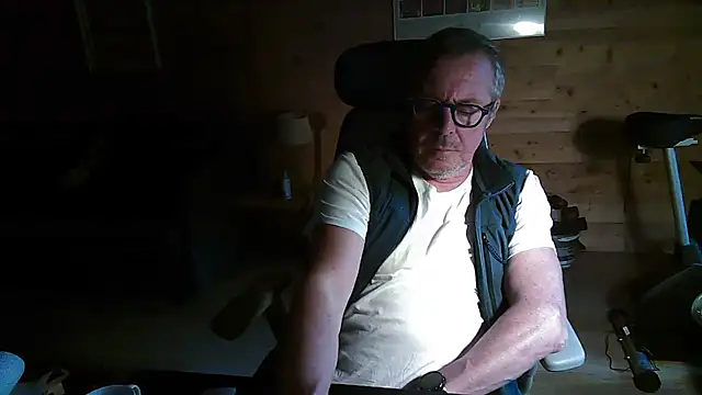 Snapshot of lelohop chatting on October 23, 11:35 am lelohop online show from October 23, 11:35 am