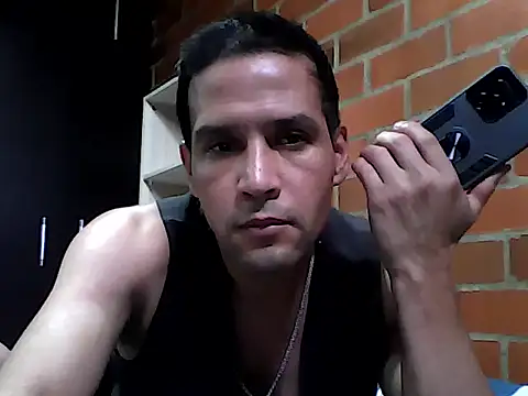 esteban2810m online show from March 2, 8:49 pm