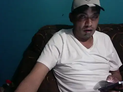 Snapshot of TUMORENO1 chatting on October 23, 4:27 am TUMORENO1 online show from October 23, 4:27 am