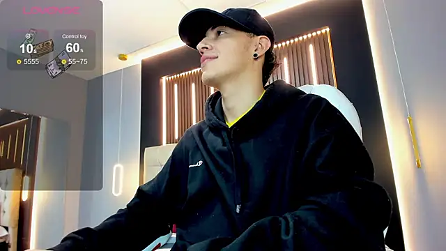 Lobo 17  online show from February 15, 8:02 am