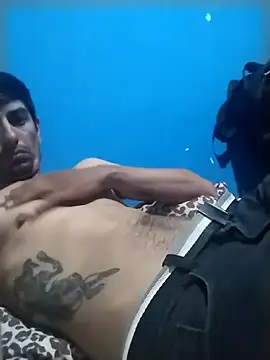 Snapshot of davicitos chatting on November 1, 2:37 am davicitos online show from November 1, 2:37 am