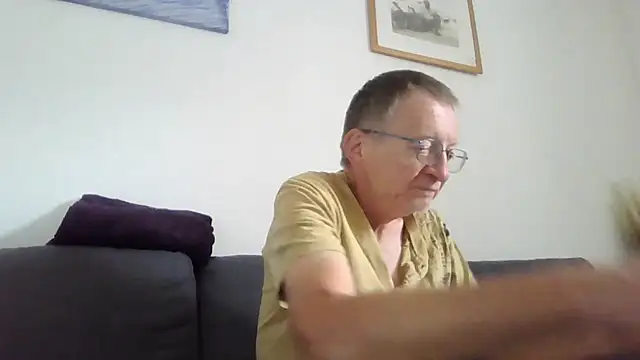 naturiste974 online show from June 3, 2:55 pm