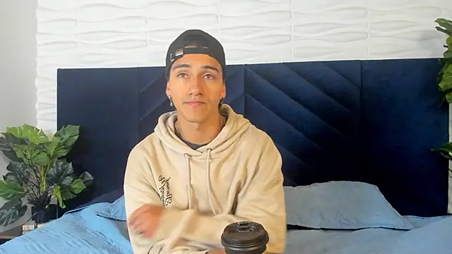 Andy Joy  online show from April 6, 10:27 am