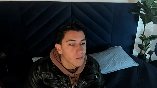 Andy Joy  online show from December 14, 10:33 am