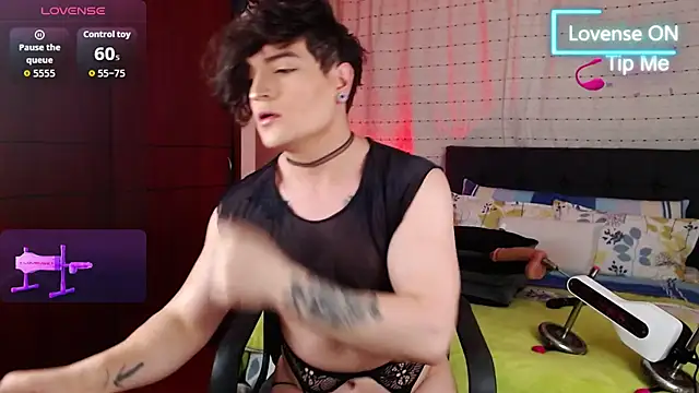 Hornymoan online show from April 13, 10:43 pm