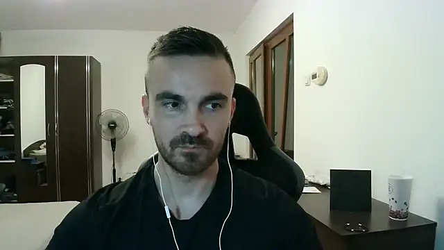 mu5clemania2 online show from December 4, 7:43 pm