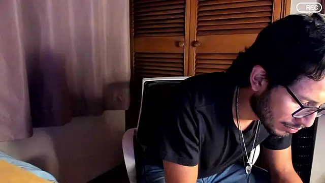 Snapshot of Nicholasrodrii chatting on September 11, 12:53 am Nicholasrodrii online show from September 11, 12:53 am