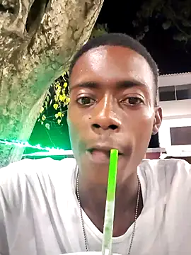 BeetledFlouter12 online show from December 20, 6:31 am