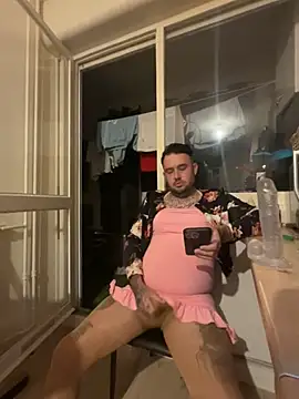 Snapshot of lope85540 chatting on September 18, 4:03 am lope85540 online show from September 18, 4:03 am