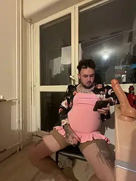 Snapshot of lope85540 chatting on October 3, 4:17 am lope85540 online show from October 3, 4:17 am