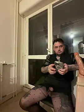 Snapshot of lope85540 chatting on March 19, 4:57 am lope85540 online show from March 19, 4:57 am