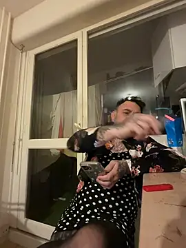 Snapshot of lope85540 chatting on December 12, 4:48 am lope85540 online show from December 12, 4:48 am