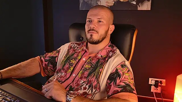 AngeloEric online show from July 29, 1:32 pm
