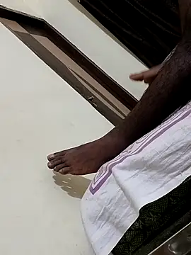Chocolate stud10 online show from June 4, 11:22 pm