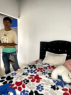 70nick5672 online show from November 9, 3:27 pm