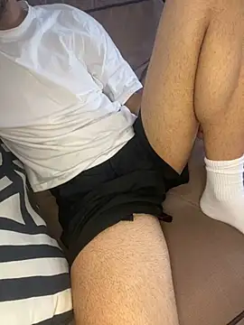 Snapshot of turkishcreckk chatting on December 11, 1:33 pm turkishcreckk online show from December 11, 1:33 pm