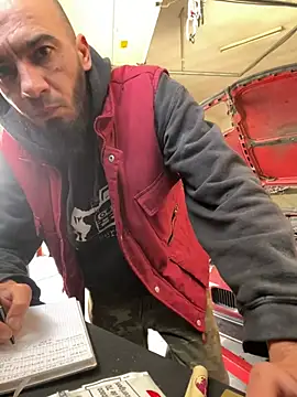 donnuozfutura online show from February 14, 10:49 am