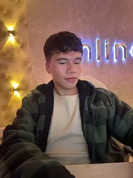 Logan smith1 online show from February 3, 6:40 am