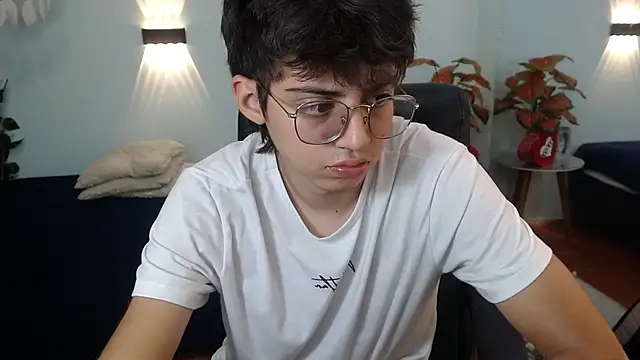 jhoellx online show from October 28, 8:22 pm