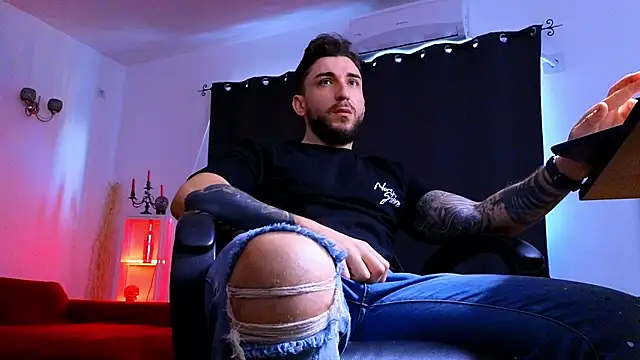 MightyAaron66 online show from January 12, 7:01 am