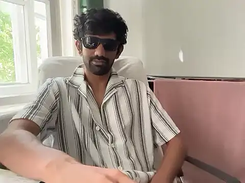 dominanthubby online show from June 4, 8:09 am