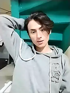 Snapshot of Alann_sr chatting on September 14, 4:36 am Alann sr online show from September 14, 4:36 am