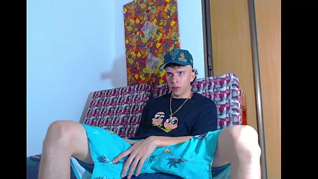 Snapshot of Keeny16 chatting on December 15, 4:15 pm Keeny16 online show from December 15, 4:15 pm