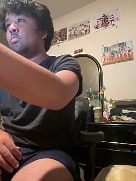 bigasianloads25 online show from June 3, 6:48 am