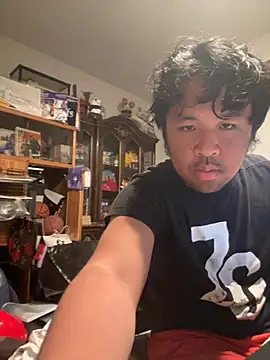 bigasianloads25 online show from June 2, 5:19 am