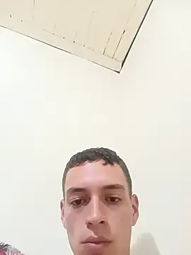 zeus67wrer online show from September 19, 11:04 pm