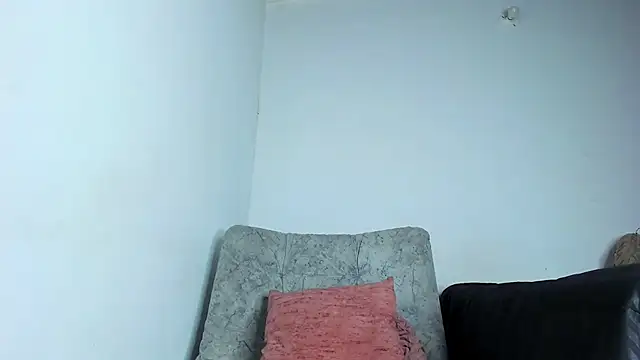 edwin mosquera1 online show from April 11, 7:45 am