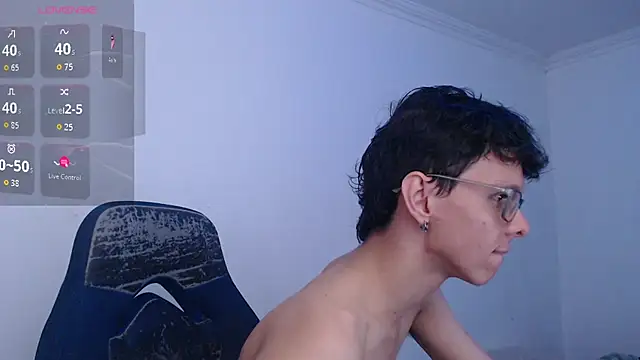 bryamado69 online show from July 27, 8:27 pm