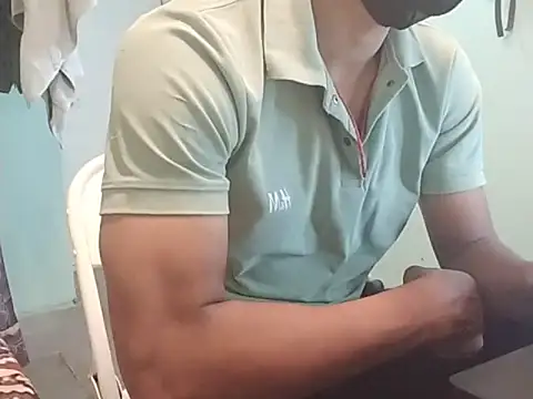 Snapshot of vicky0805 chatting on March 14, 3:48 am vicky0805 online show from March 14, 3:48 am