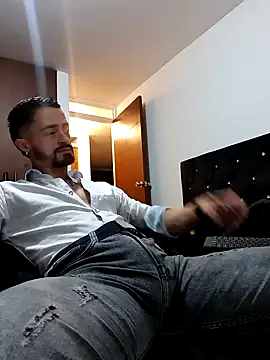 MAXIMUS MASTE3 online show from February 13, 2:45 am