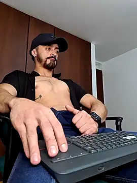 MAXIMUS MASTE3 online show from March 7, 9:27 pm