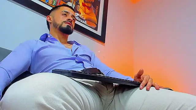 MAXIMUS MASTE3 online show from November 2, 10:03 pm