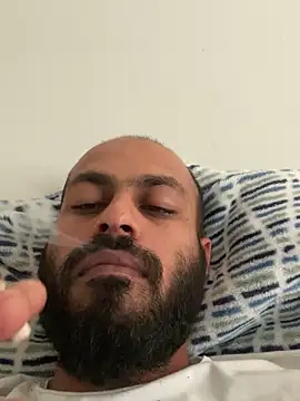 islandvybee55 online show from March 22, 9:53 pm